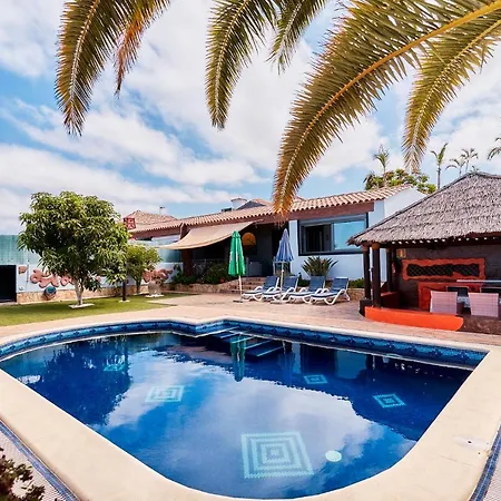 Villas Anais * Callao Salvaje