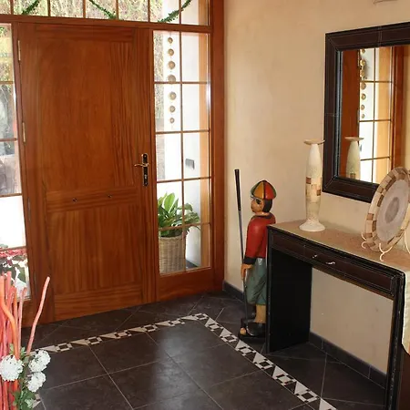 Anais Βίλα Callao Salvaje